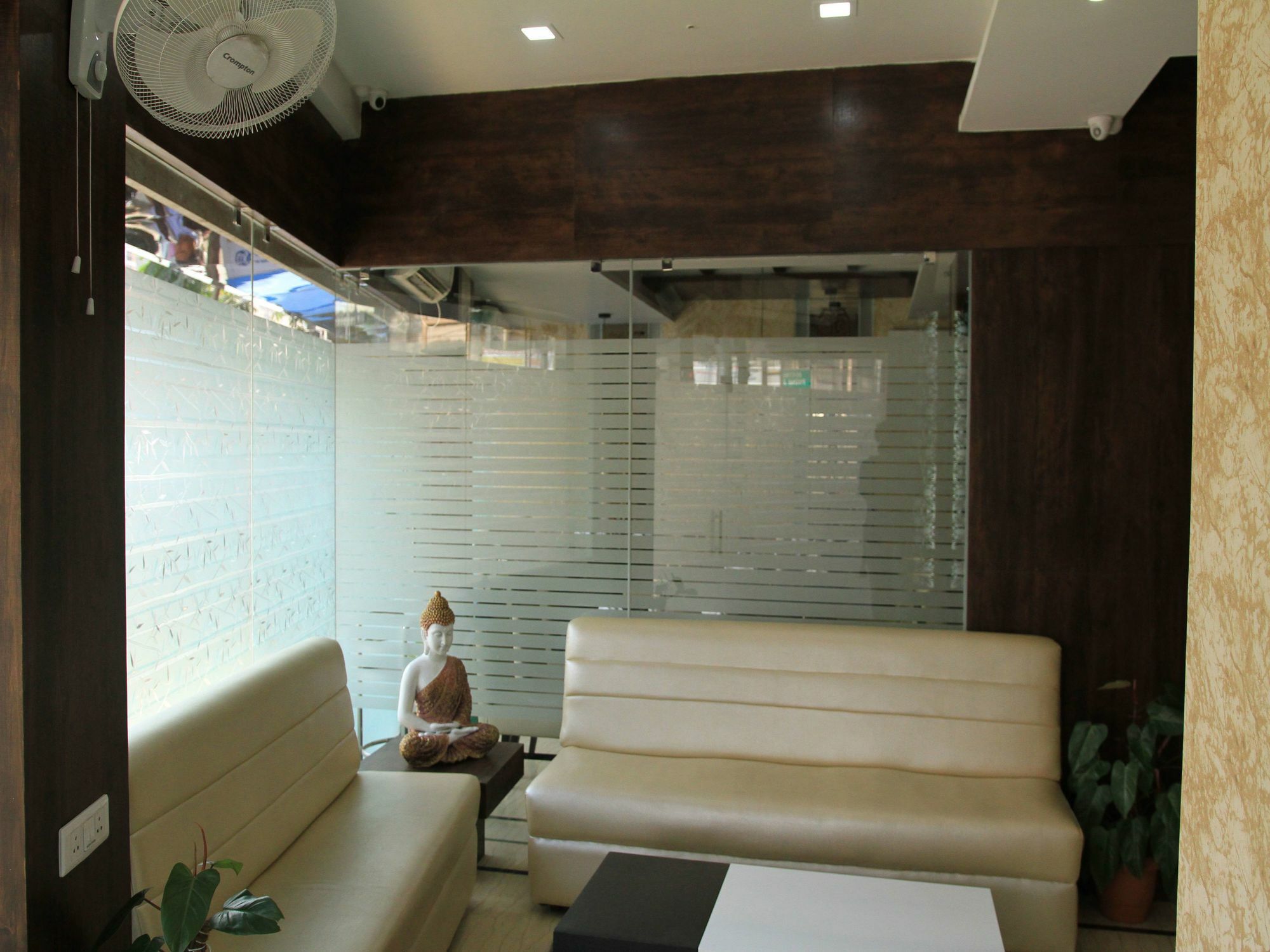 Oyo 7790 Hotel Royal Height Kalküta Dış mekan fotoğraf